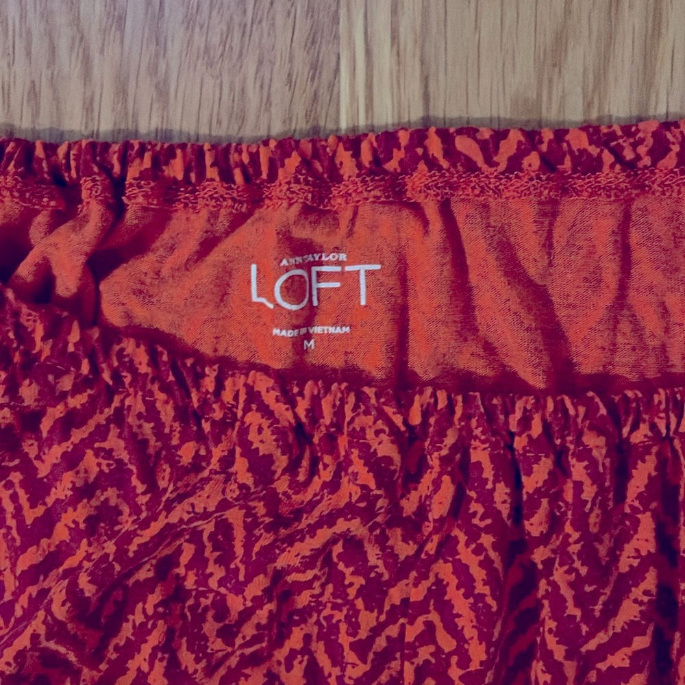 Loft cute summer top in red and maroon! - Picture 2 of 4